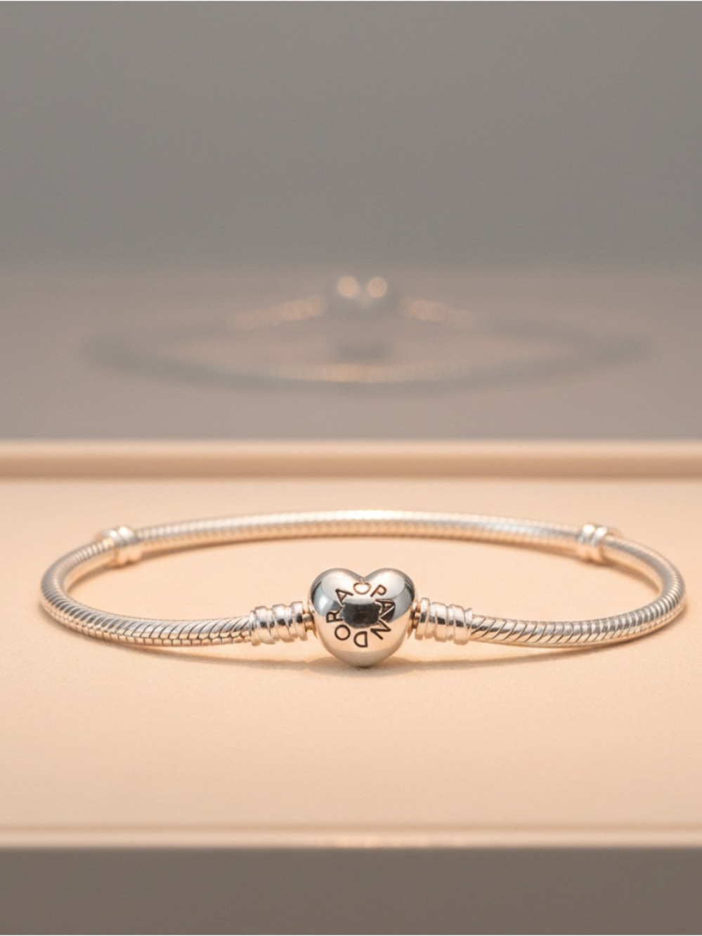 Pandora Silver Heart Clasp Snake Chain Bracelet - Picture 3 of 3